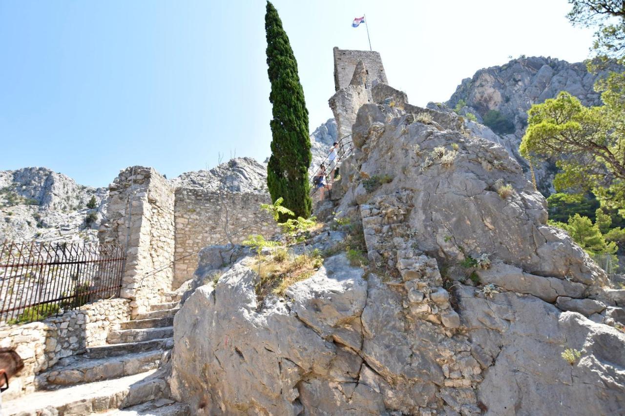 Apartments Mira Omiš Exterior foto